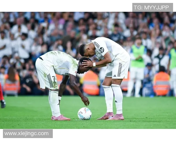 皇家马德里客场逼平比利亚雷亚尔，近期状态艰难待振！